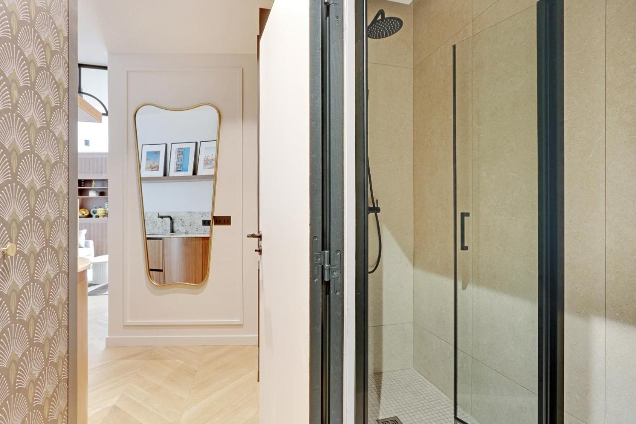 פריז Pick A Flat'S Apartment In Triangle D'Or - Pierre 1Er De Serbie מראה חיצוני תמונה
