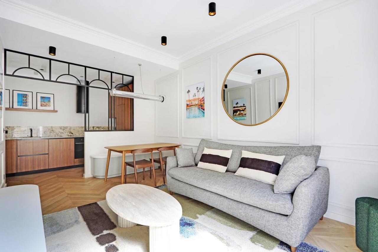 פריז Pick A Flat'S Apartment In Triangle D'Or - Pierre 1Er De Serbie מראה חיצוני תמונה