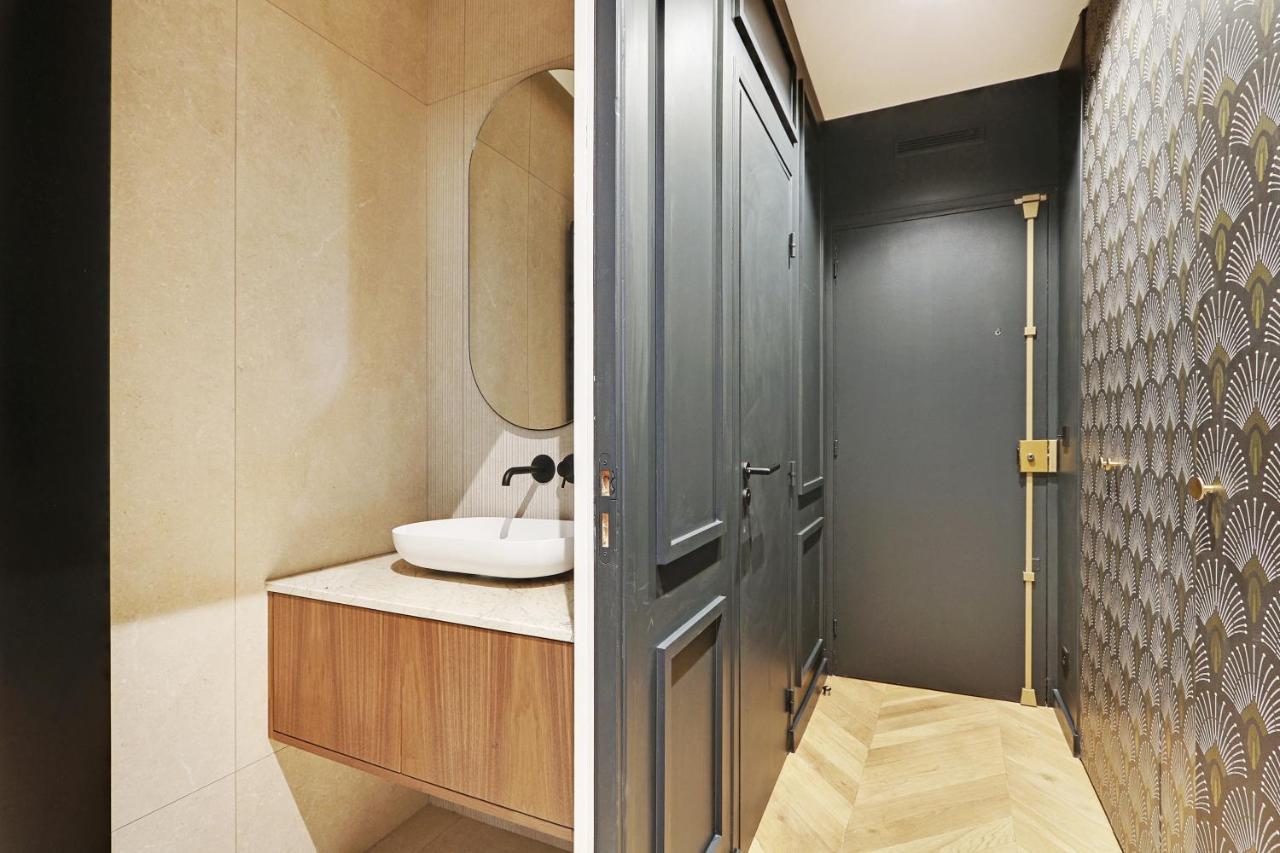 פריז Pick A Flat'S Apartment In Triangle D'Or - Pierre 1Er De Serbie מראה חיצוני תמונה